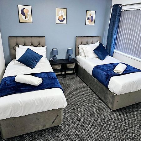 Lushstay Telford - Families, Contractors & Group Of Friends, Long Term Stay Экстерьер фото