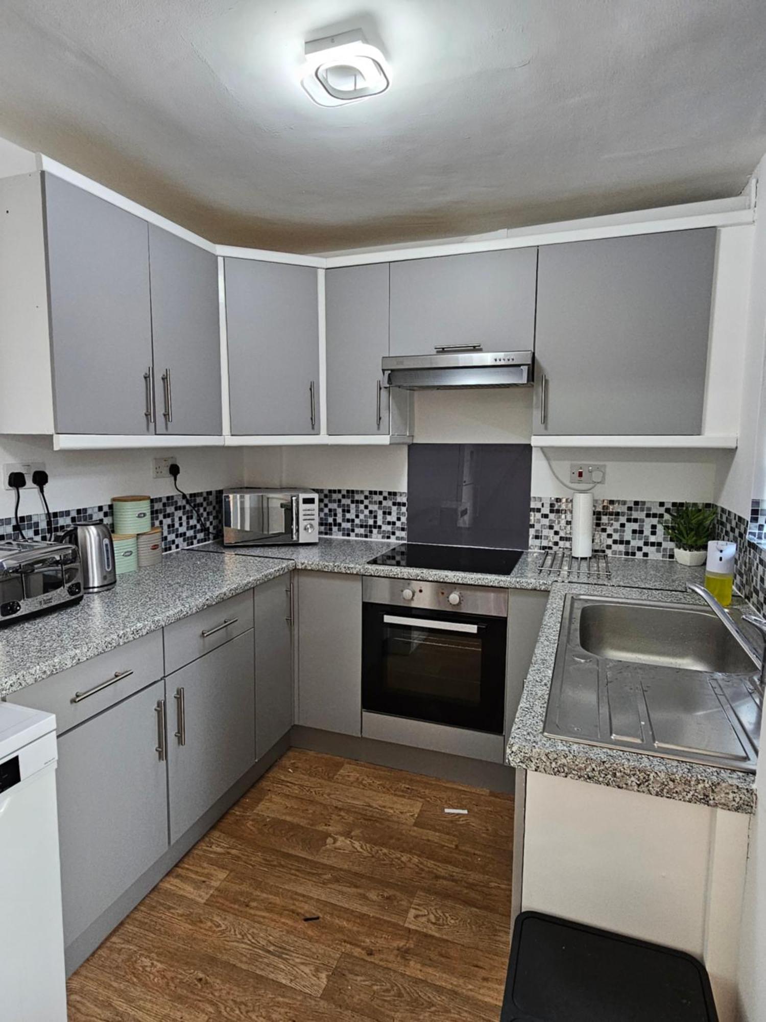 Lushstay Telford - Families, Contractors & Group Of Friends, Long Term Stay Экстерьер фото